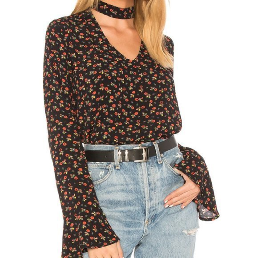 Sanctuary S Revolve La Vie En Rose Floral Rosie Choker Tie Bell Sleeve Boho Top